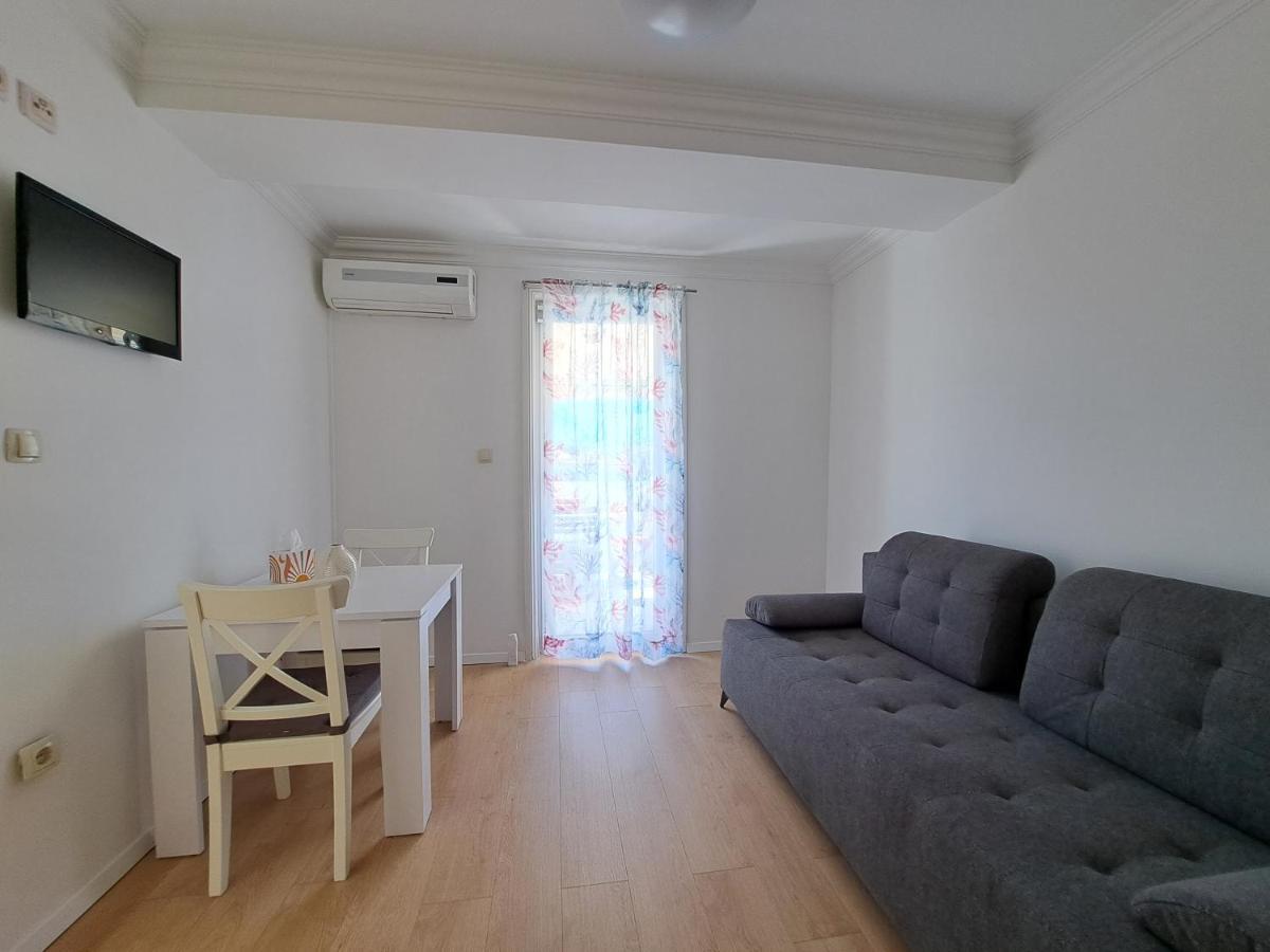 Guesthouse Emma Zadar Exterior photo