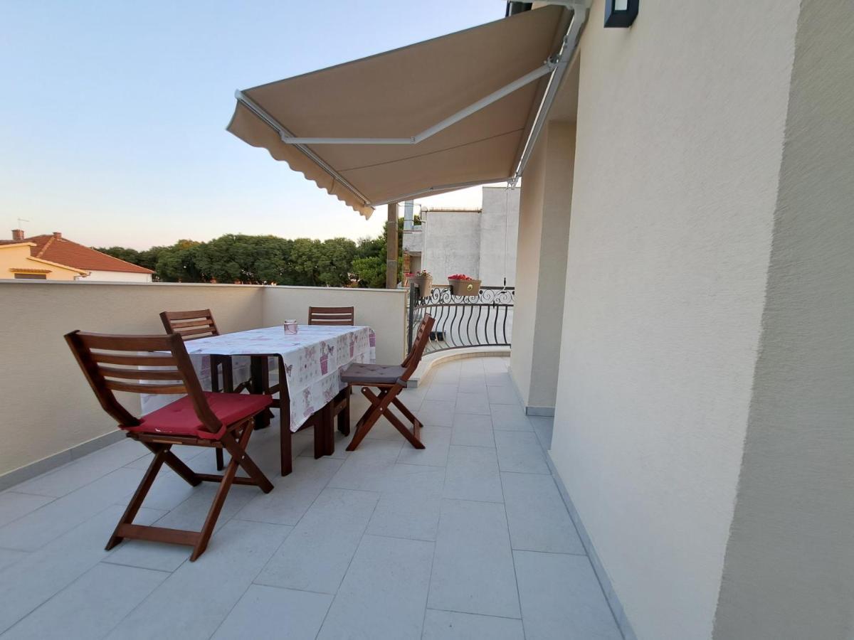 Guesthouse Emma Zadar Exterior photo