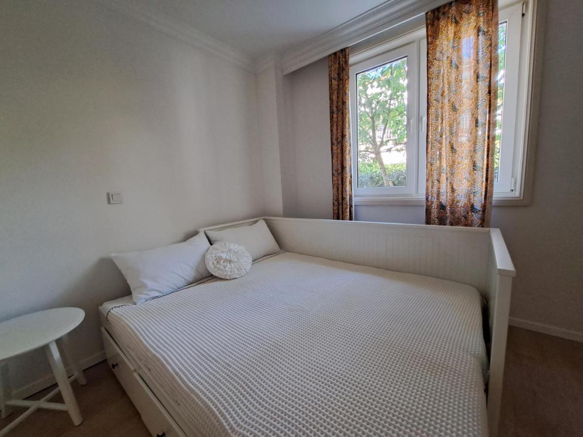 Guesthouse Emma Zadar Exterior photo